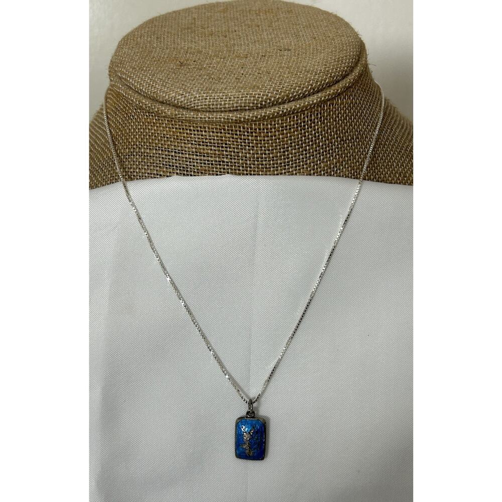 Vintage Siam Niello Sterling Silver/ Enamel Pendant On 18” Sterling Box Chain.